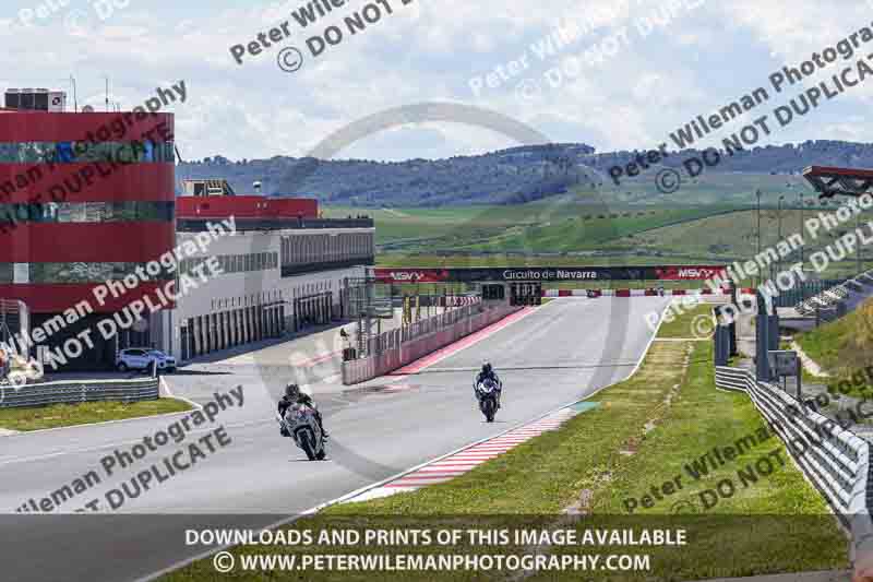 cadwell no limits trackday;cadwell park;cadwell park photographs;cadwell trackday photographs;enduro digital images;event digital images;eventdigitalimages;navarra;no limits trackdays;peter wileman photography;racing digital images;trackday digital images;trackday photos
